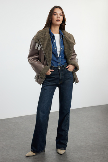Trendyol Collection Mink Regular Fit Collar Belt Detailed Plush Suede Biker Jacket Coat Twoaw25Mo00011