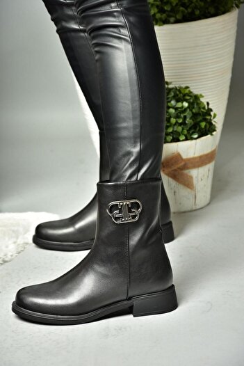 Fox Shoes R312222109 Siyah Alçak Tabanlı Kadın Bot