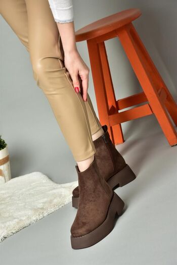 Fox Shoes R820190202 Γυναικείες μπότες καφέ σουέντ με χοντρή σόλα