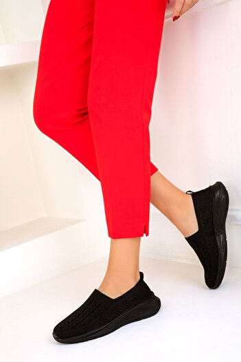 SOHO Women's Sneaker 19448 - Black Black