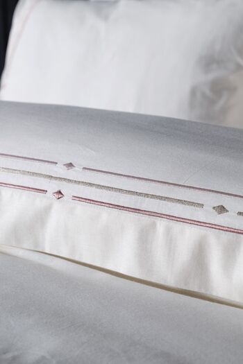 Doqu Home Double King Size Zelda Embroidered Duvet Cover Set - Beige