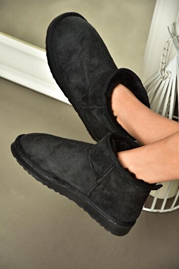 Fox Shoes R612018402 Siyah Süet İçi Tüylü Yarım Kadın Bot