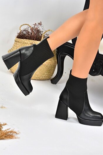 Fox Shoes Siyah Deri Platform Topuklu Triko Kadın Bot L282190609