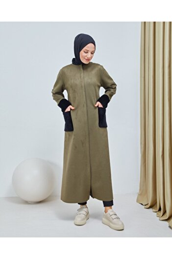 Limante Nubuck Sleeve and Pocket Fur Detailed Topcoat