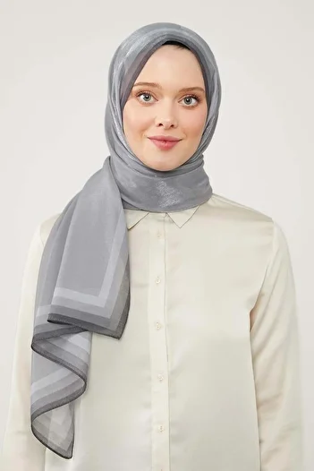 Levidor Color Changing Evening Dress - Amber Shawl