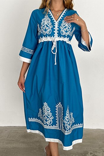 FEMELLE Blue Embroidered Women's Dress - Elastic