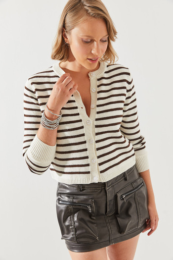 Bianco Lucci 20247506   Modell gestreifter Pullover