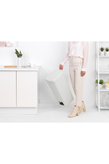 Brabantia Brabantia trash pedal bin 40 liter grey
