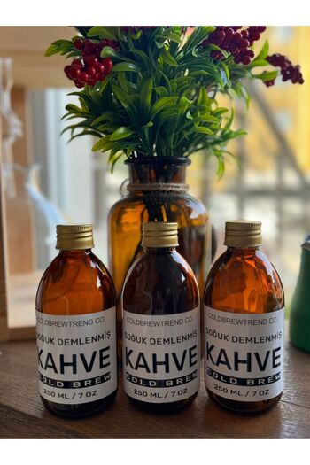 COLD BREW TREND by ugur cadirci Coldbrew 250ml - 3 Pieces Glass Storage Bottle with PVC Label