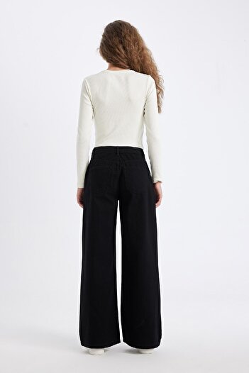 DeFacto Wide Leg Kışlık Gabardin Siyah Pantolon Geniş Bol Paça Normal Bel Basic Düz D3766ax24au