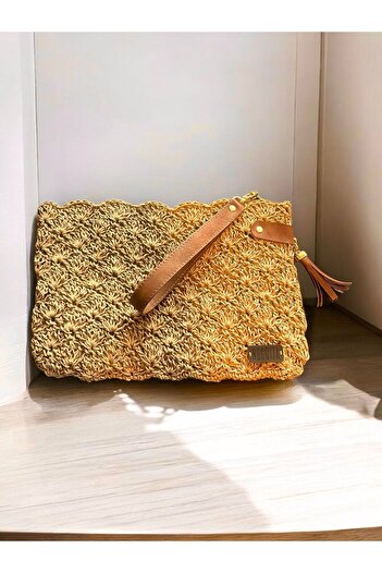 Nuggita Women's Handmade Straw Color Clutch Portfolio Bag