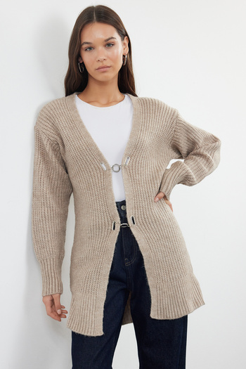 Trendyol Modest Soluňský pletený béžový úpletový cardigan - podrobné příslušenství TCTAW25TH00017