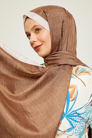 Levidor Beige-brown Color Ring Patterned Monogram Shawl