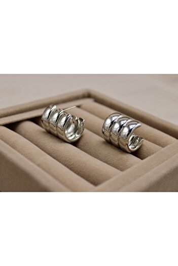 Vitastyle MULTI RING EARRINGS-YALI CHAPKINI