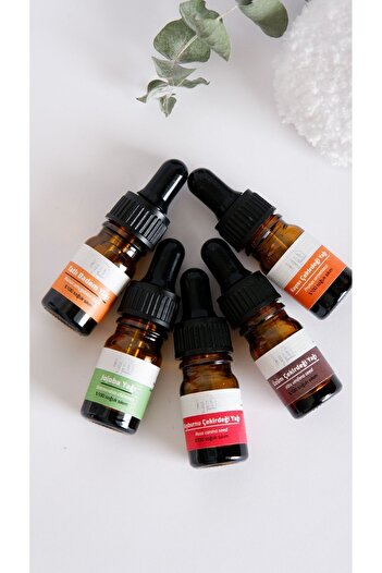 Kyphi Natural 5 ml Sweet Almond Oil - Trial and Travel Size - 100% Cold Pressed (Prunus amygdalus dulcis)