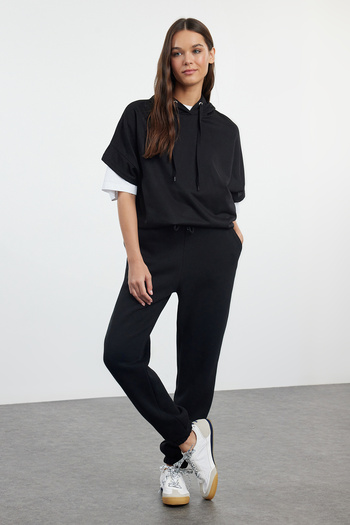 Trendyol Collection Oversize černá tenká pletená mikina s kapucí - TWOAW25SW00006