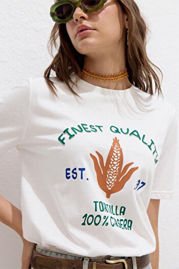Manuka Tortilla Stitching Detailed Printed T-Shirt