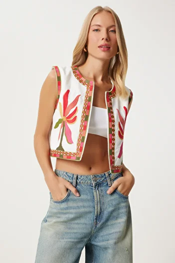 Happiness İstanbul Ecru Red Embroidered LinenCropVest - Qs00001
