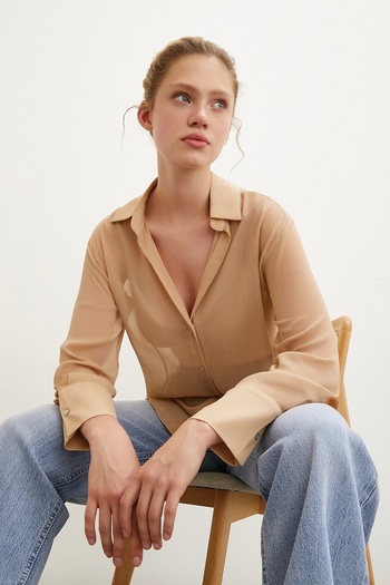 Never more V-Neck Tulle Shirt Nude