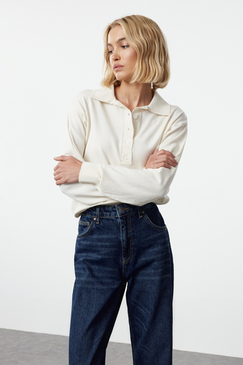 Trendyol Collection Ecru Knitwear Sweater - Thin Polo Collar, Twoaw25kz00355