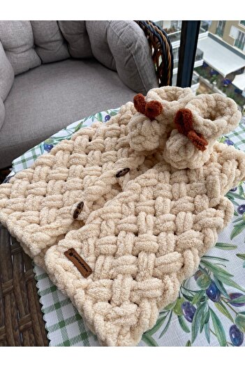 Alizee Puffy Vest and Booties Set for Baby
