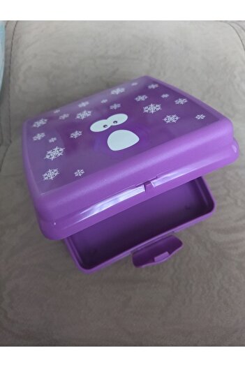 Tupperware Lunch Wallet Penguin