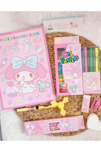 Pembe Çarşı مجموعة قرطاسية كبيرة من سانريو مع كتاب صور وأقلام تلوين