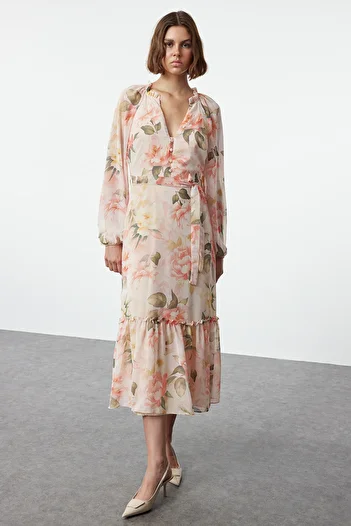 Trendyol Collection Fusta midi florală cu curea pulbere Rochie țesătă cu căptușeală cu volan TWOAW24EL00356