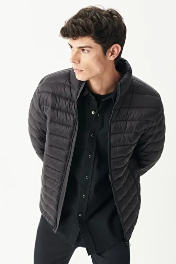 Riders by Lee Black Puffer Jacket -RegularFit, Stand Collar