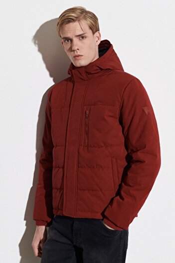 WRANGLER Regular Fit Regular Cut Hooded Red Puffer Jacket