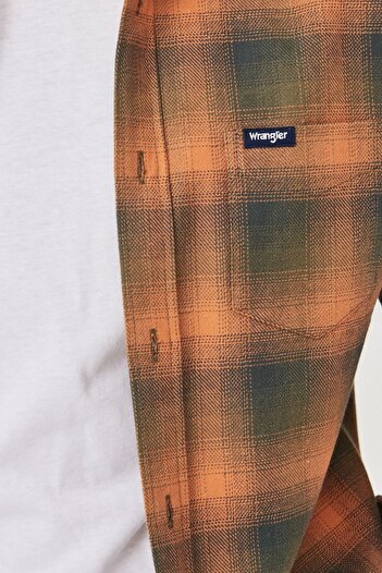 WRANGLER Regular Fit Regular Cut 100% Cotton Orange Plaid Men's Shirt