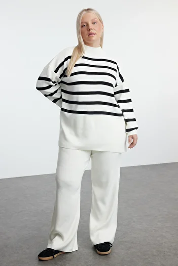 Trendyol Curve Ecru Striped Knitwear Bottom-Top Suit Tbbaw25Cp00006