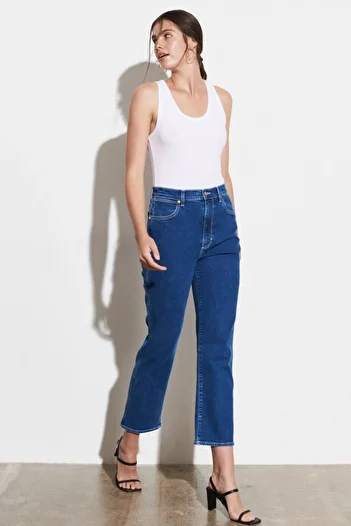 WRANGLER Wild West Fit High Waist Straight Leg Women's Blue Cotton Stretchy Jean Denim Jeans