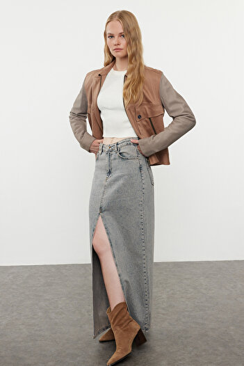 Trendyol Collection Fusta maxi din denim albastru deschis - Slit Sustainable TWOAW24ET00058
