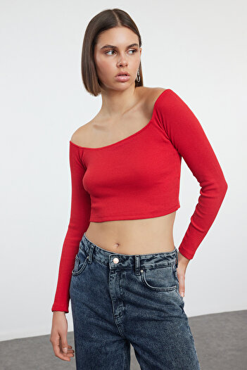 Trendyol Collection Stretchy Corded Red Knitted Blouse - Super Crop Carmen Collar TWOAW23BZ00482