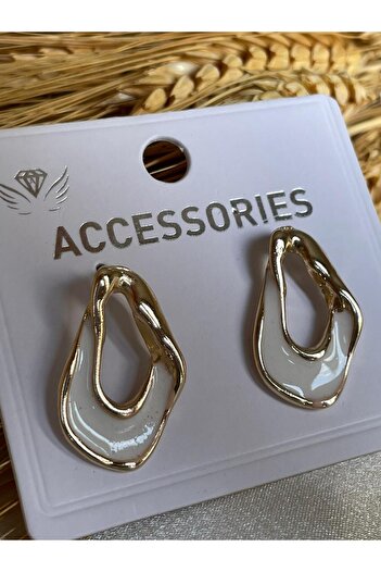 MOREPERLA Asymmetric White Color Earrings