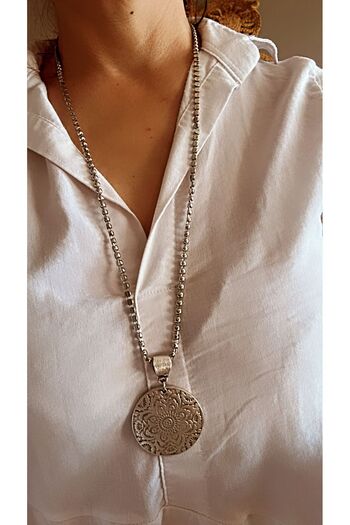 by özllem Basic Long Locket Necklace