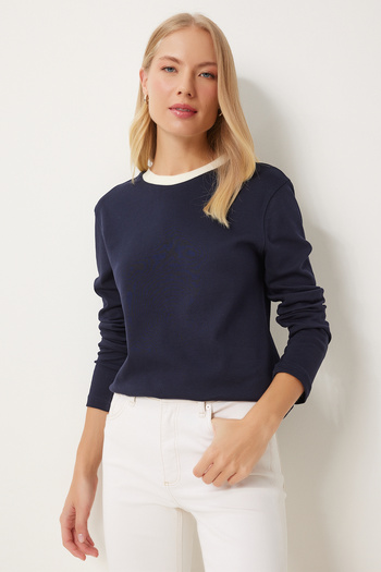 Happiness İstanbul Marineblaue Damenbluse aus Baumwolle mit Kontrastkragen - Nj00157