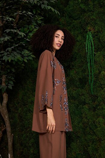 MİA NOURA Embroidery Detailed Kimono - Ovursize Fit, Sequin pallet and Trousers Included