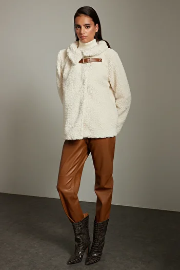 Trendyol Collection Ecru Plush Coat - Regular Fit, Belt Detailed Twoaw25Mo00059