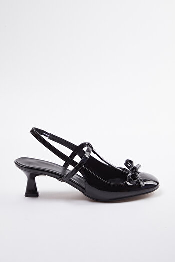 TRENDYOL SHOES Dámské vysoké podpatky - Black Bow TAKAW25TO00013