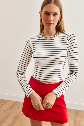 Olalook Λευκή ριγέ Twist Crop Μπλούζα - Crew Neck Blz- 19002705