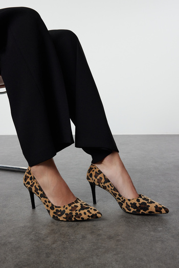 TRENDYOL SHOES Vícebarevné leopardí dámské hnědé klasické boty na tenkém podpatku Takaw25To00018