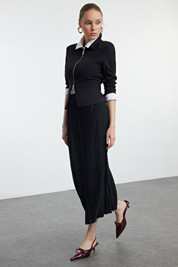 Trendyol Collection Спідниця максі зі стретч-плісе з високою талією чорна TWOAW25ET00041