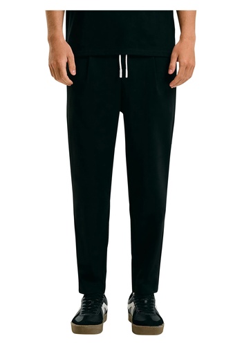 QS by s.Oliver Elastic Waist and Stylish Baggy Jogging Pants - Tapered Leg, Pocket, Drawstring