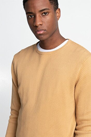 Tudors Beige Yellow Honeycomb Patterned Slim Fit Knitwear Men's Sweater - Crew Neck