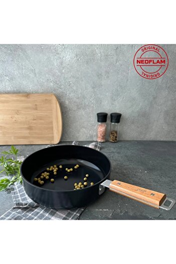 NEOFLAM Bien Cast Wok Pan 24cm - Black