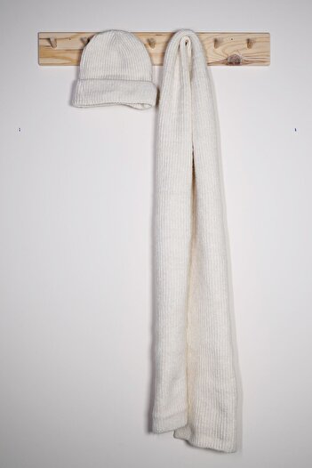 Huge Home White Scarf Beanie Set - Birthday Gift for Girlfriend