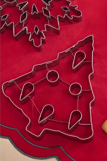 Karaca New Year Christmas Pine Tree Cookie Mold