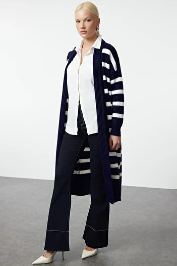 Trendyol Collection Ecru Wide Fit Maxi Knitwear Cardigan Twoaw24Hi00154